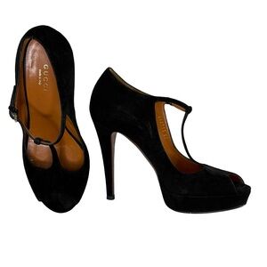 Gucci Betty T-Strap Platform Pumps Black Suede Peep Toe Stiletto Heels 37